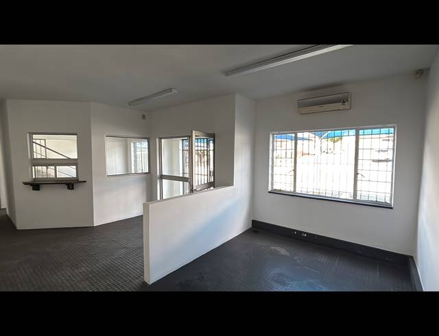 1,129M² WAREHOUSE TO LET IN SEBENZA